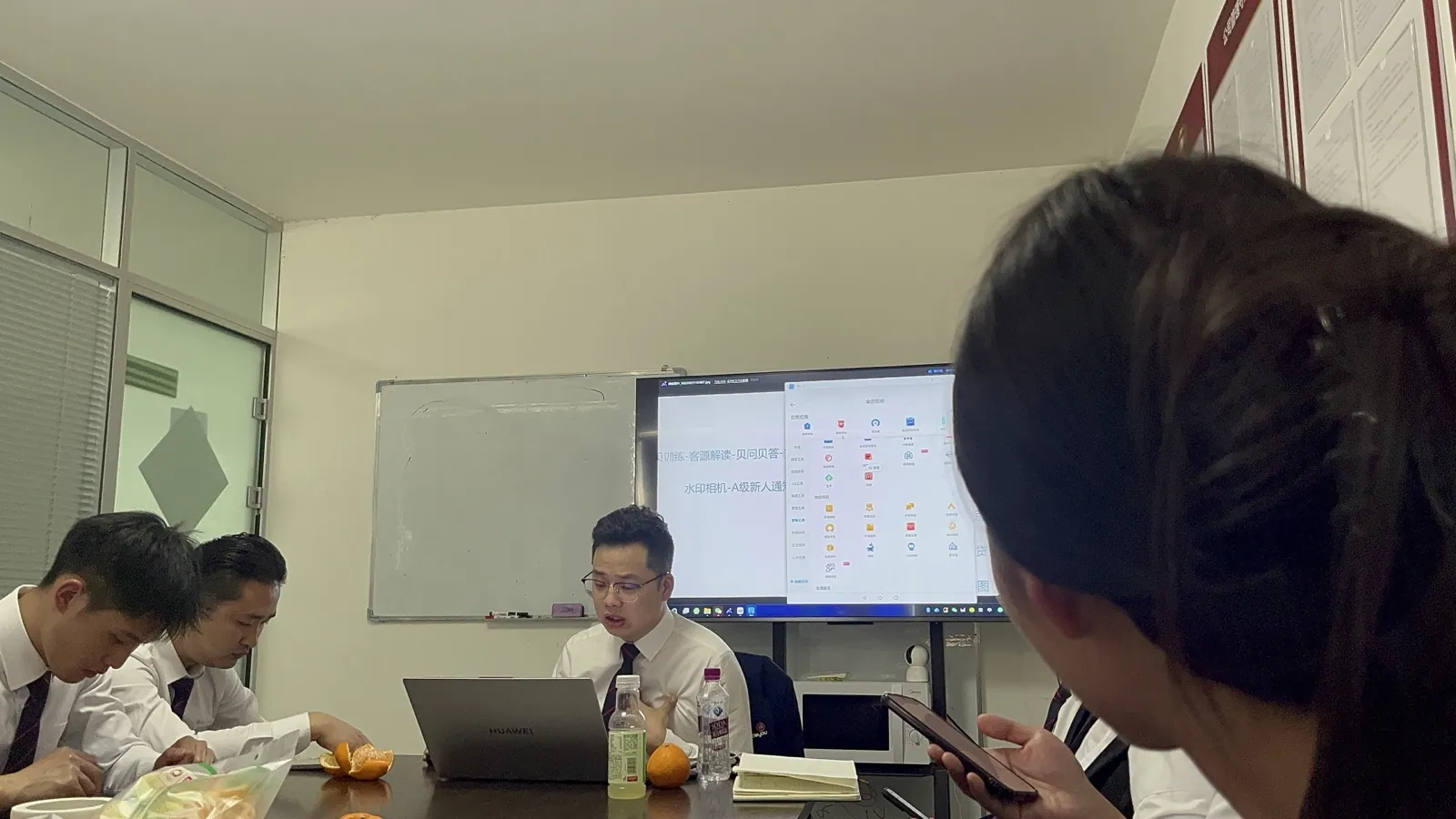 嘉域开业合影